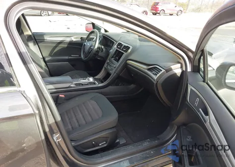 2018 Ford Fusion Se z USA, uszkodzony, nr VIN 3FA6P0HDXJR213235